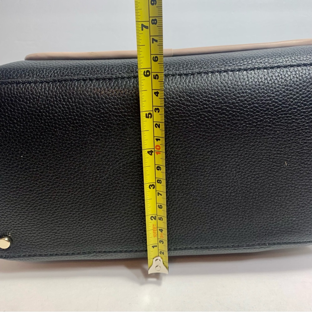 EUC. Kate Spade WARD PLACE EVANGELIE SATCHEL or crossbody. - Picture 10 of 16